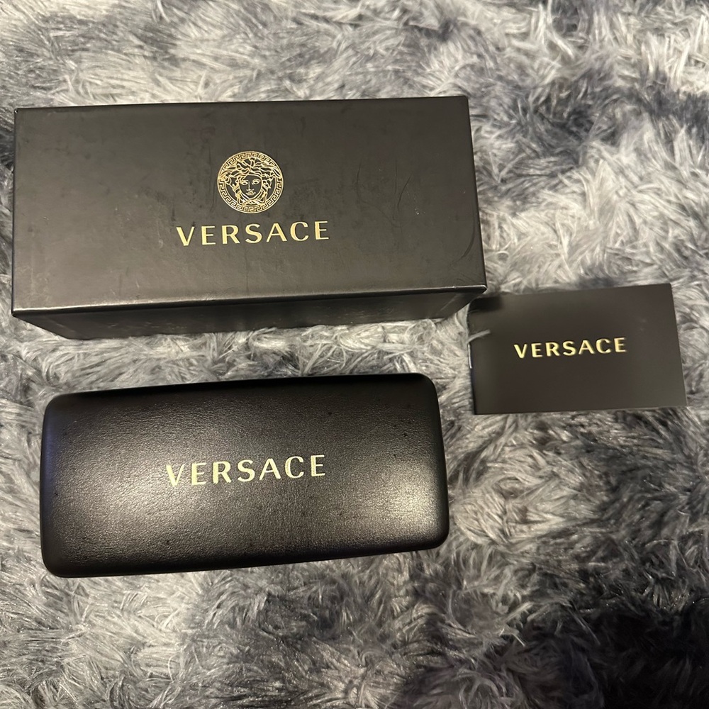 Authentic Versace Greca Womens Sunglasses - image 3